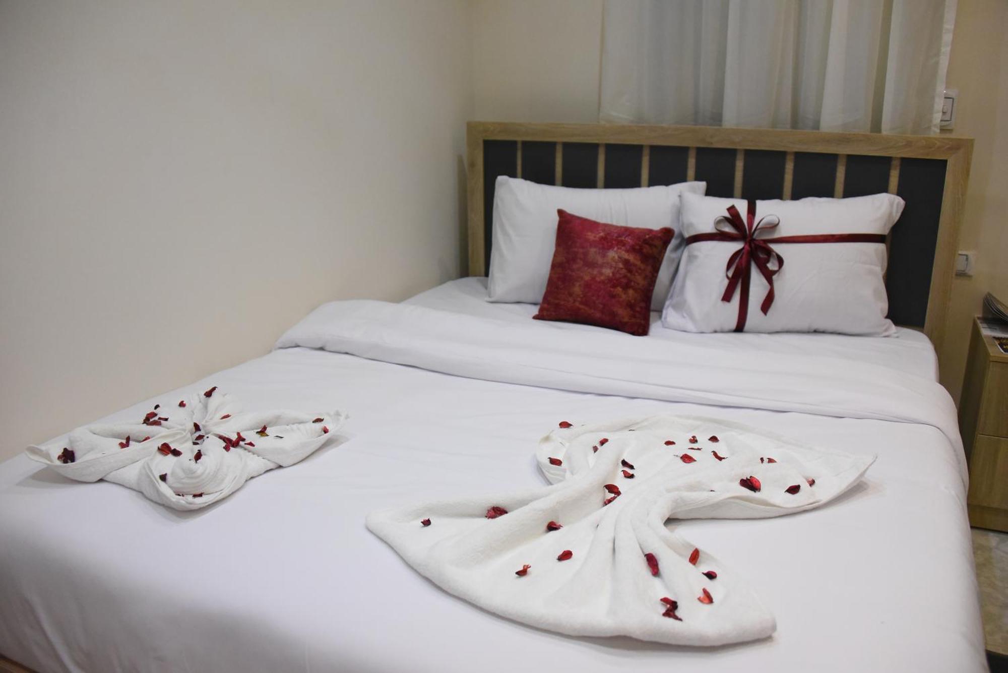 Locanda Pyramids Hotel Kafrat al Jabal Экстерьер фото